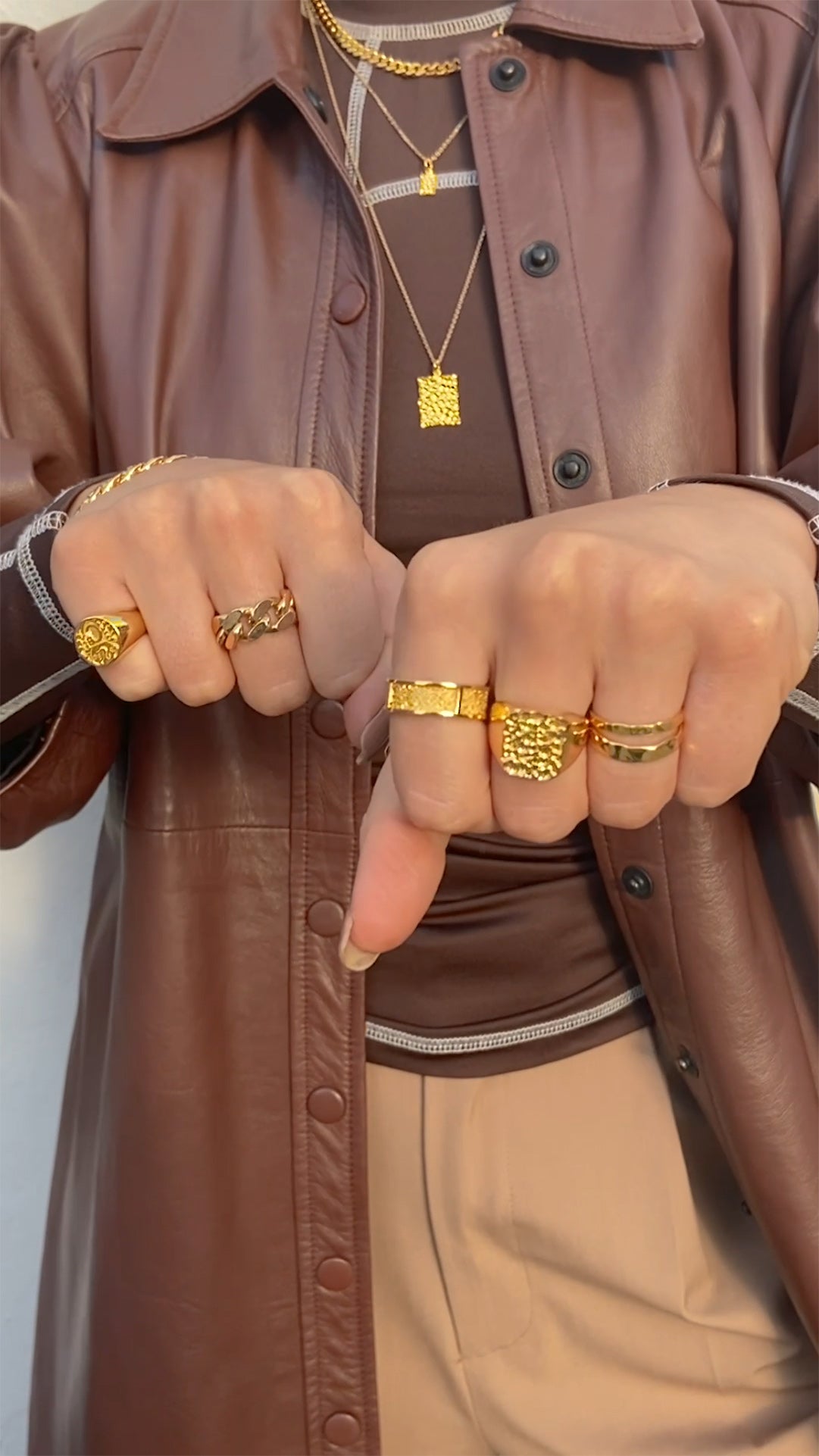 Sporty & Chunky Look