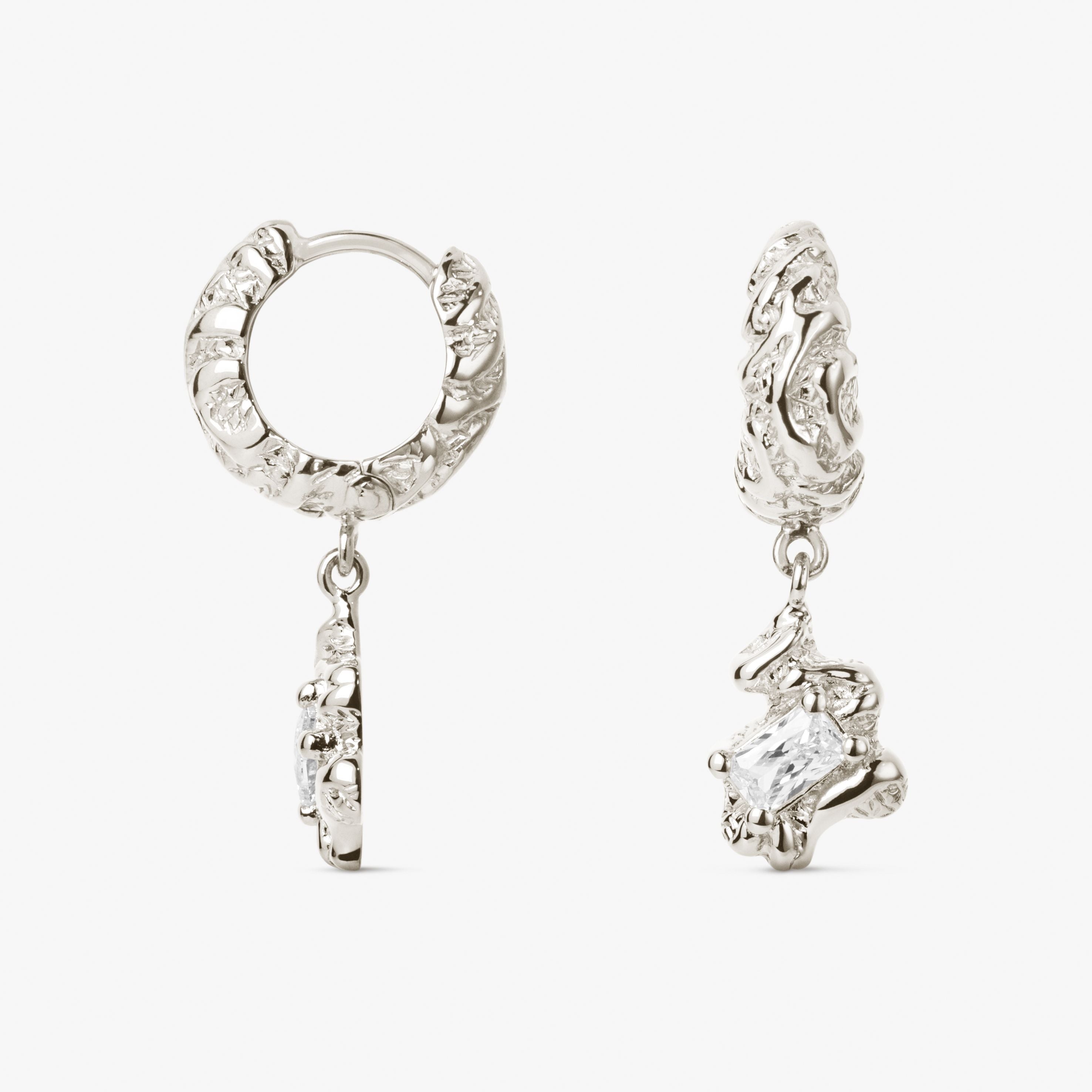 Store Flare Zebra Hoops