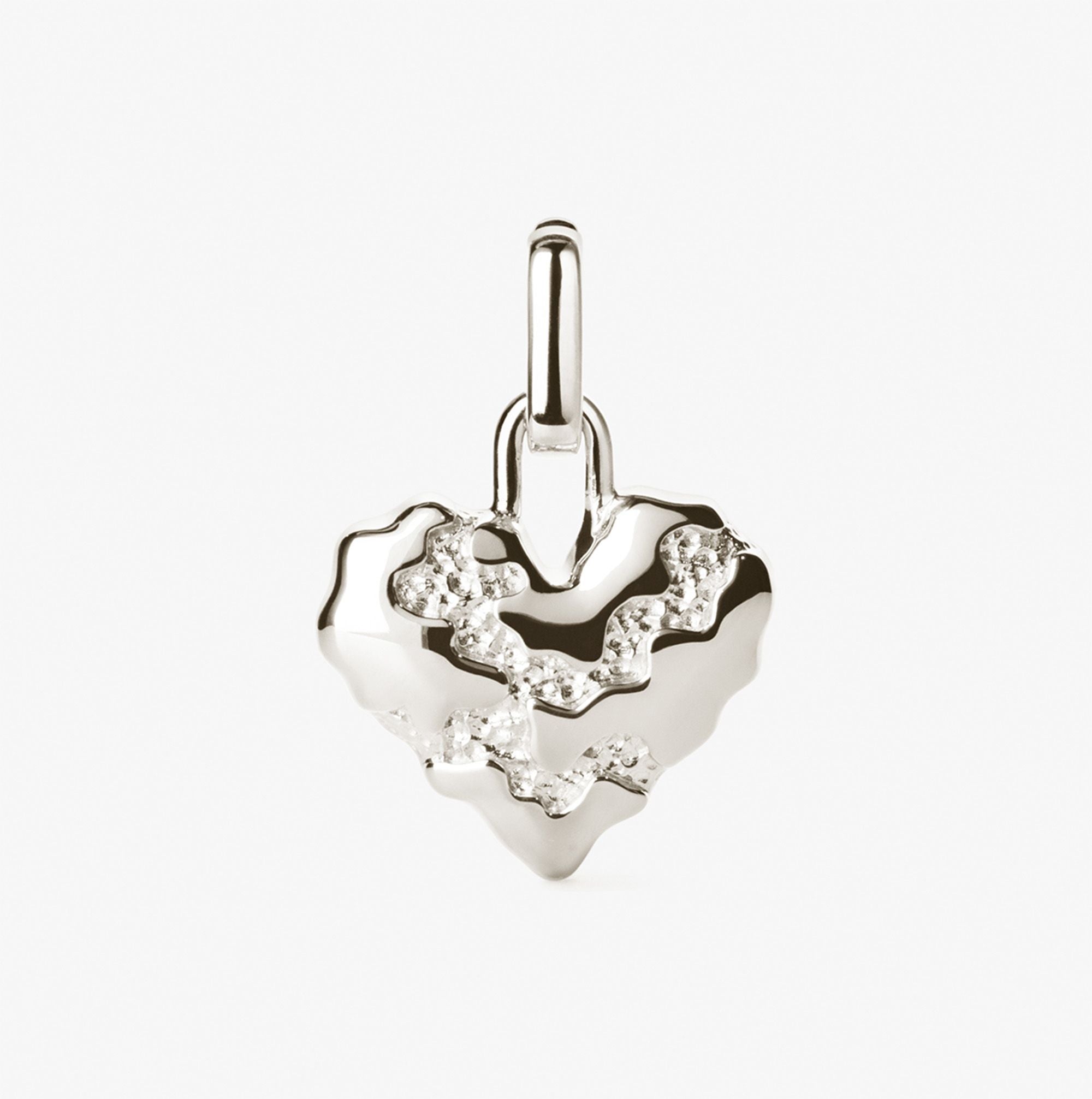Store Heart Contrast Charm