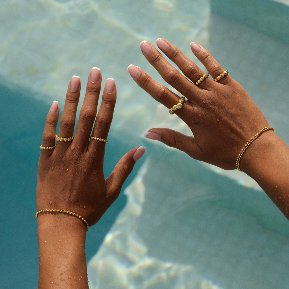 Store Wavy Dots Ring