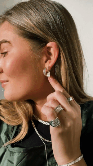 //camillebrinch.dk/cdn/shop/files/Styling_video_6.1.jpg?v=1614294028&width=500