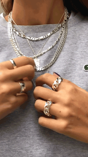 //camillebrinch.dk/cdn/shop/files/Styling_video_5.4.jpg?v=1614293995&width=500